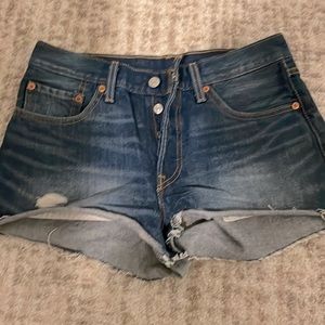 Levi’s shorts